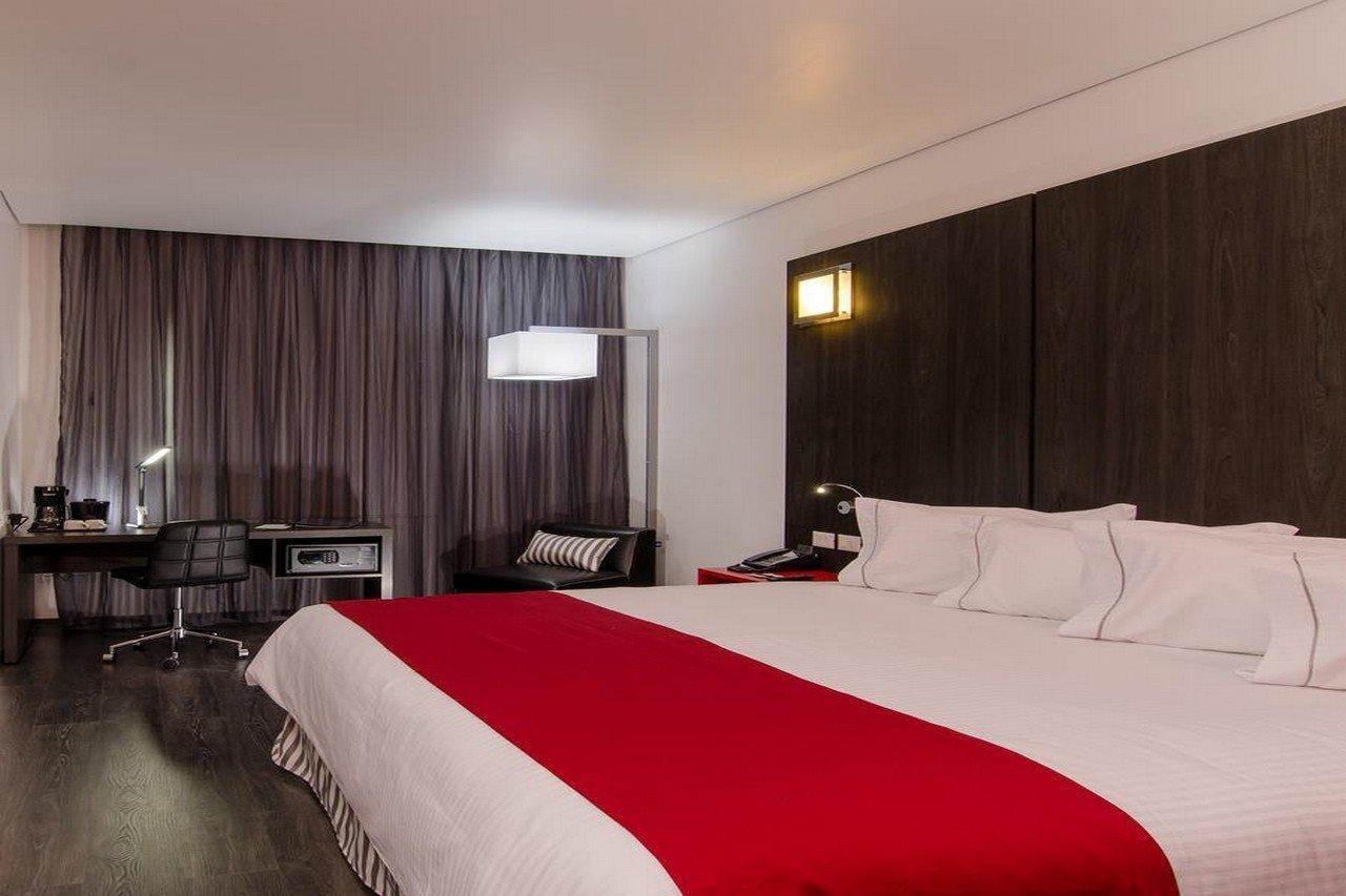 Ramada Encore By Wyndham Guadalajara Sur Palomar Exteriér fotografie