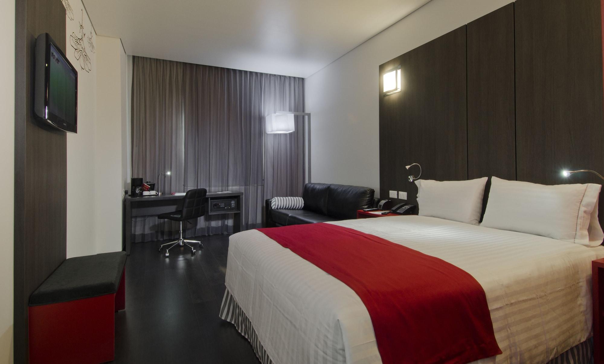 Ramada Encore By Wyndham Guadalajara Sur Palomar Exteriér fotografie