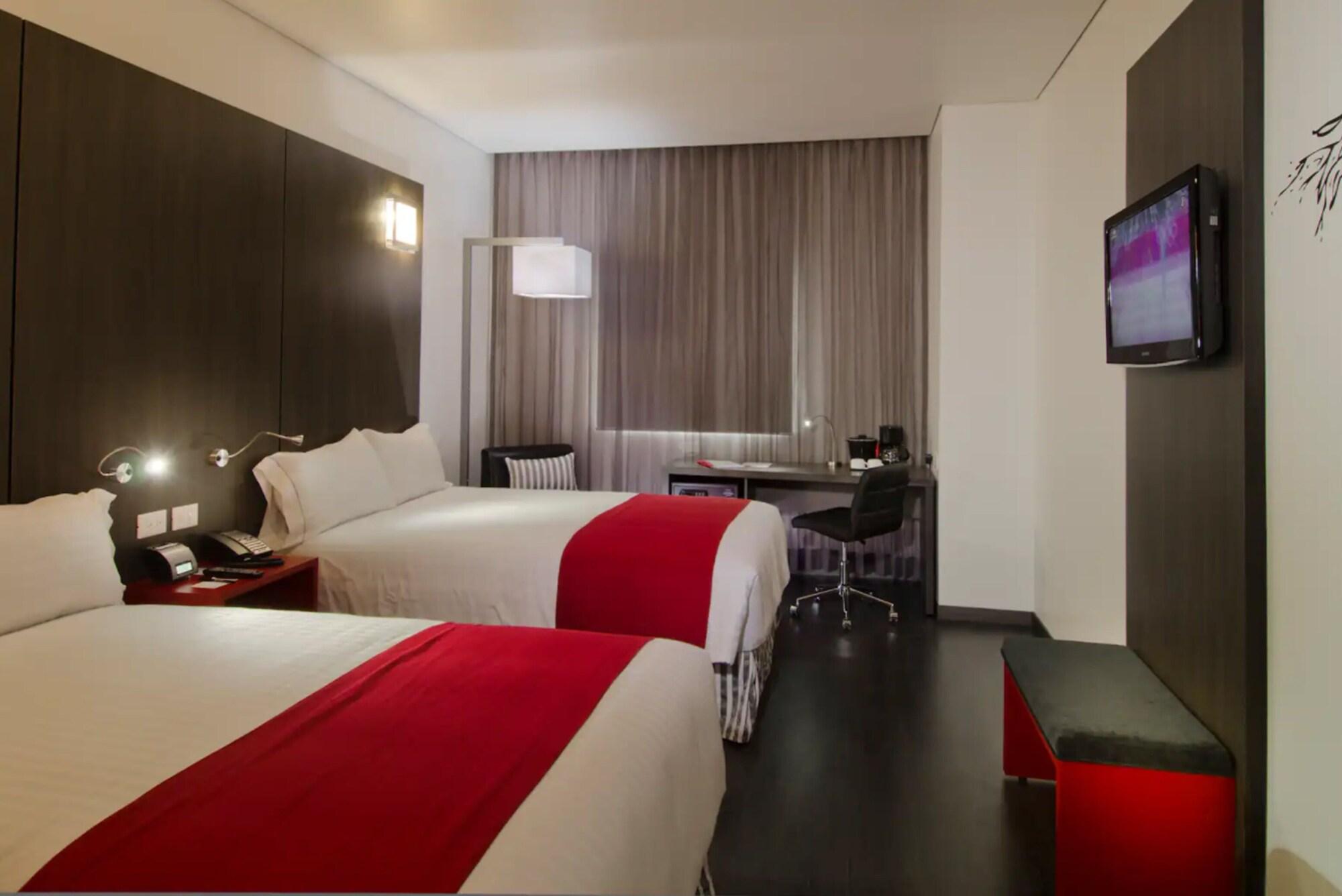 Ramada Encore By Wyndham Guadalajara Sur Palomar Exteriér fotografie