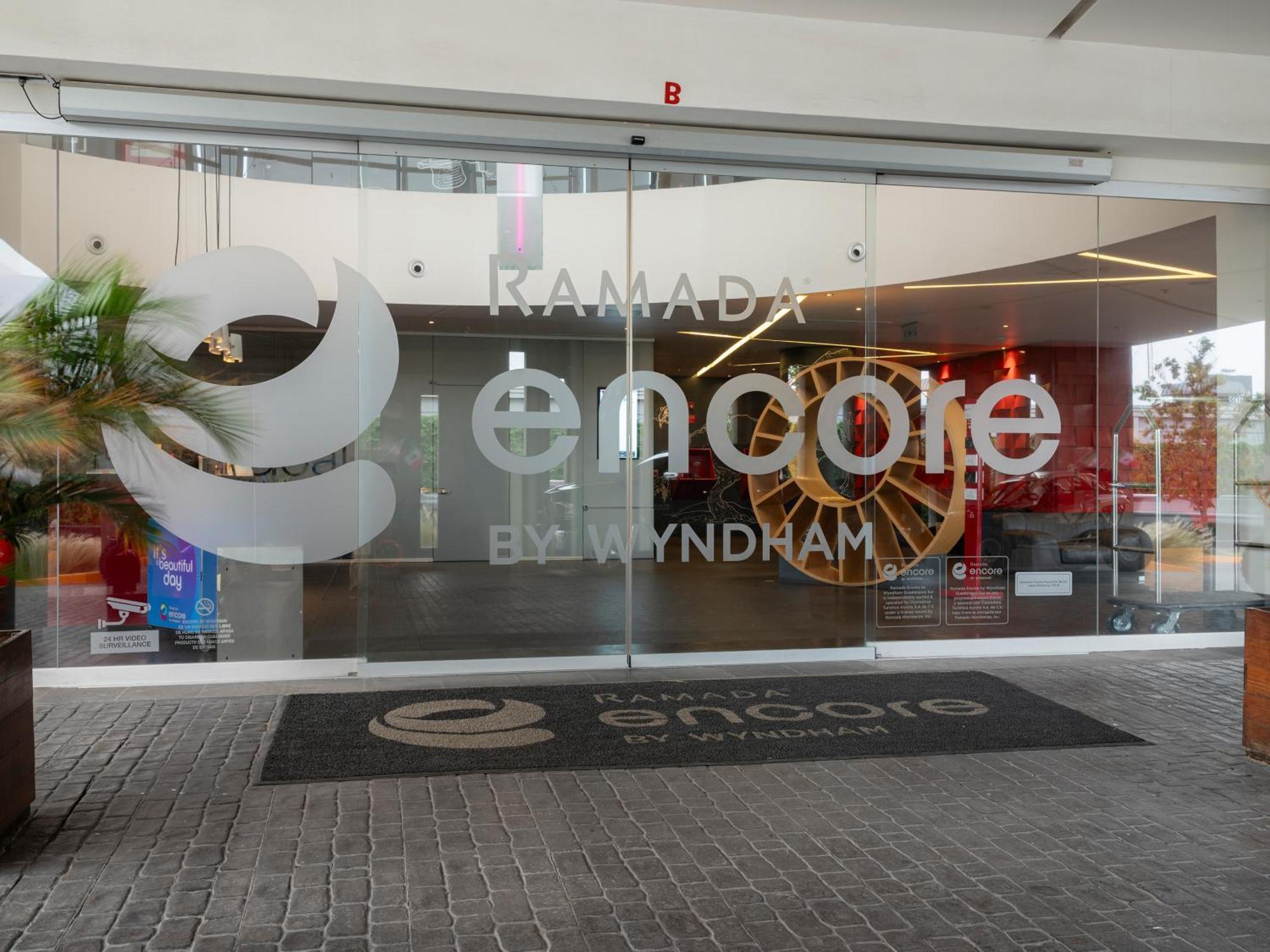 Ramada Encore By Wyndham Guadalajara Sur Palomar Exteriér fotografie